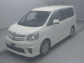 2013 Toyota Noah