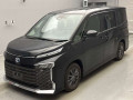 2022 Toyota Voxy