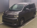2011 Toyota Voxy