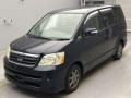 2005 Toyota Noah