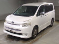 2009 Toyota Voxy