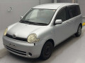 2005 Toyota Sienta