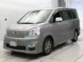 2013 Toyota Voxy