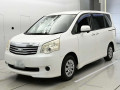 2012 Toyota Noah