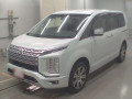 2022 Mitsubishi Delica D5
