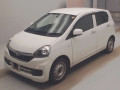 2017 Daihatsu Mira e:S
