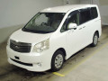 2011 Toyota Noah