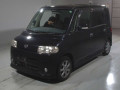 2007 Daihatsu Tanto