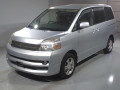 2005 Toyota Voxy