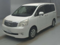 2012 Toyota Noah