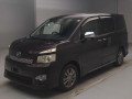 2012 Toyota Voxy