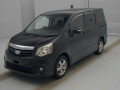 2011 Toyota Noah