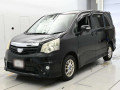 2011 Toyota Noah