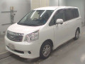 2013 Toyota Noah