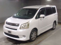 2010 Toyota Noah