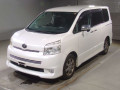 2010 Toyota Voxy