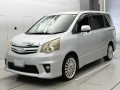 2010 Toyota Noah