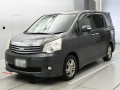 2012 Toyota Noah