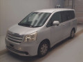 2009 Toyota Noah