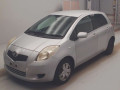 2005 Toyota Vitz