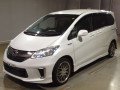 2014 Honda Freed hybrid
