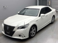 2013 Toyota Crown Hybrid