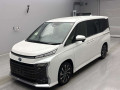 2022 Toyota Voxy