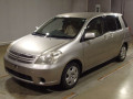 2005 Toyota Raum
