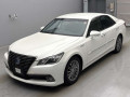 2015 Toyota Crown Hybrid