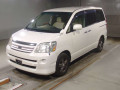 2007 Toyota Noah