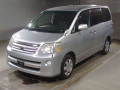 2007 Toyota Noah