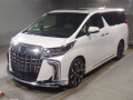 2022 Toyota Alphard Hybrid