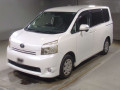 2009 Toyota Voxy