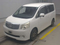 2013 Toyota Noah