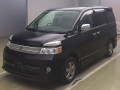 2006 Toyota Voxy