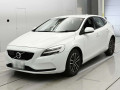 2019 Volvo V40