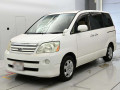 2007 Toyota Noah