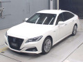 2019 Toyota Crown Hybrid