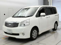2013 Toyota Noah