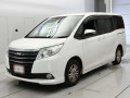 2015 Toyota Noah