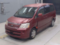 2005 Toyota Noah