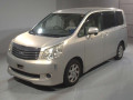 2011 Toyota Noah