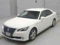 2015 Toyota Crown Majesta