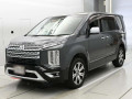 2019 Mitsubishi Delica D5