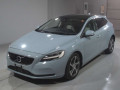 2017 Volvo V40