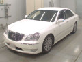 2005 Toyota Crown Majesta