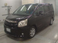 2010 Toyota Noah