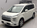 2019 Mitsubishi Delica D5