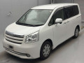 2010 Toyota Noah