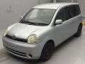 2004 Toyota Sienta